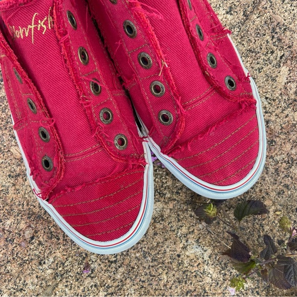 BLOWFISH Malibu Slip-On Twill Sneakers in Jester Red - Picture 2 of 10